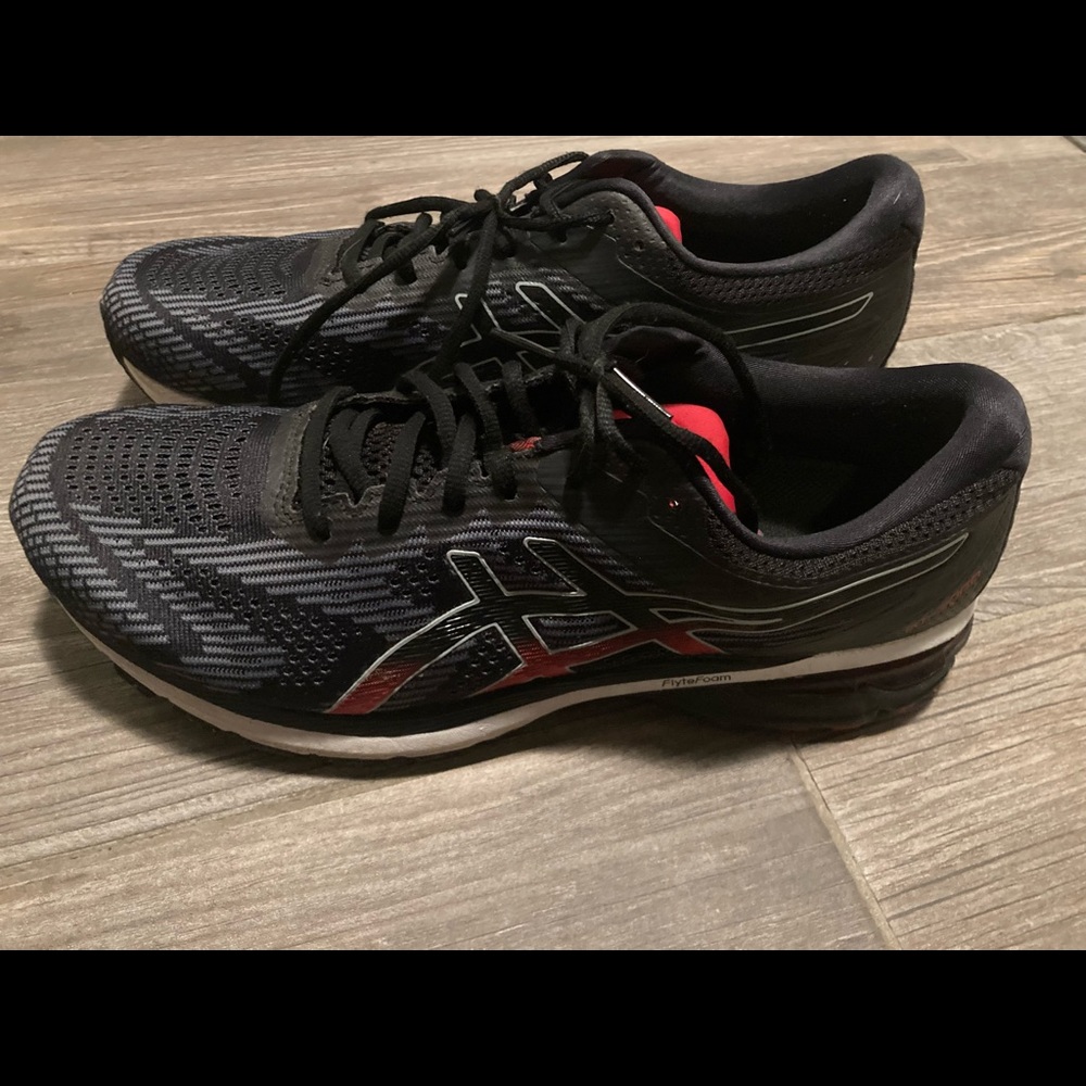 Asics GT-2000